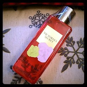 Victoria's Secret TEASE FLOWER body spray 8.4 oz